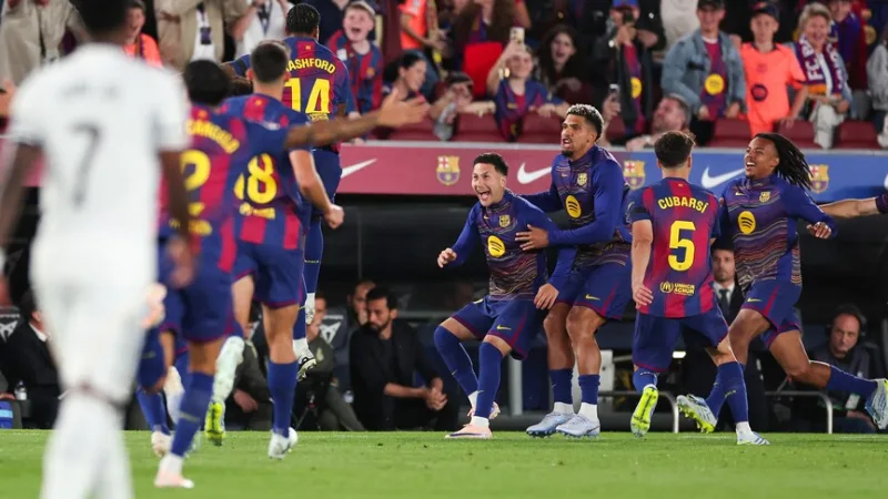 Barcelona, která zvítězila v El Clásico, se stala mistrem LaLigy